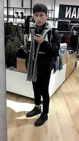  ,   Zarif, 25 ,   