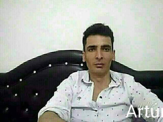  ,   Artur, 39 ,   ,   