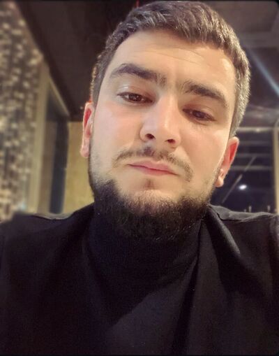   ,   David, 25 ,   ,   , c , 