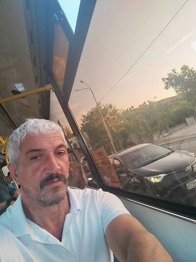  ,   Ali, 47 ,     