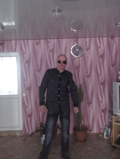  ,   Stas, 32 ,   