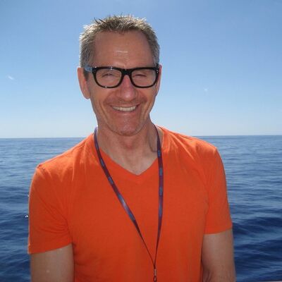  ,   Nelsonscott, 65 ,   ,   , c 
