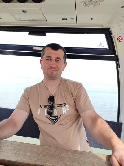  ,   Sergiu, 39 ,   , c 