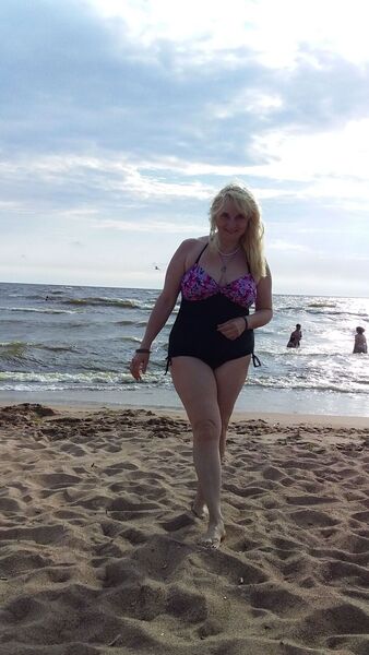  -,   Anna, 58 ,   ,   