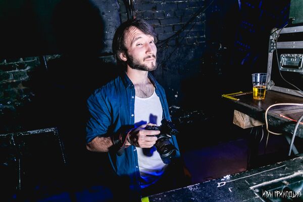  -,   Enver, 35 ,   ,   