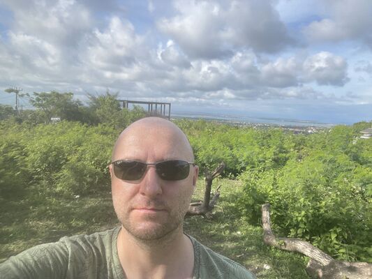  -,   Alex, 43 ,   ,   , c 