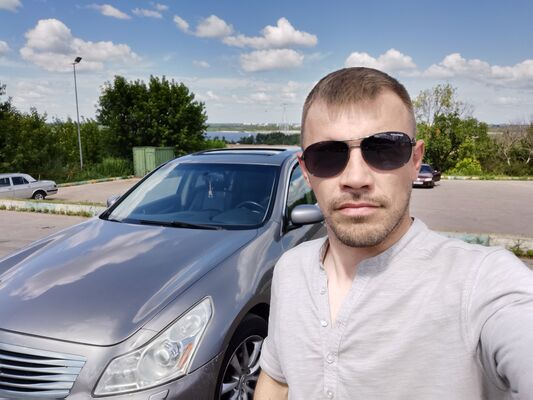  ,   Maksim, 38 ,   ,   