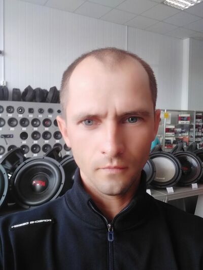  ,   Stas, 40 ,   