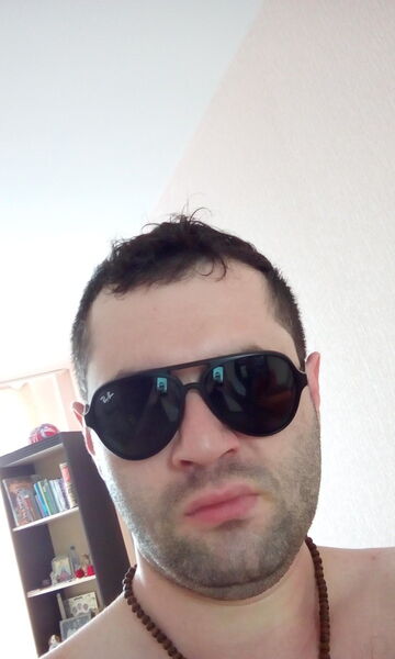  ,   David, 35 ,   ,   , c 