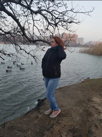  ,   Ana, 37 ,  