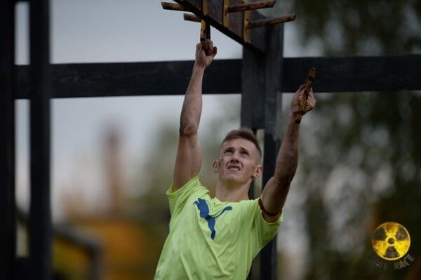  41368842  Nikolai, 26 ,    