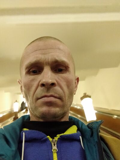  ,   Andrej, 46 ,   ,   , c , 