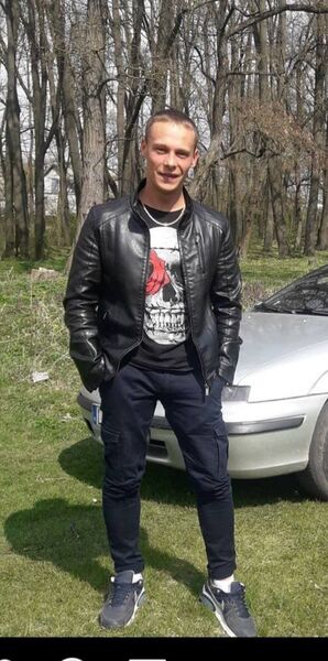  ,   Agrys, 32 ,   ,   