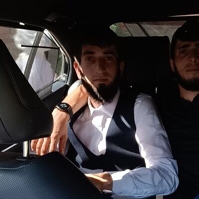  ,   Salah, 28 ,  