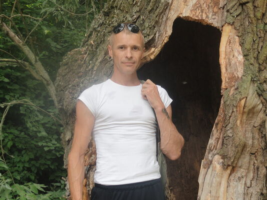  ,   Saxon, 50 ,   