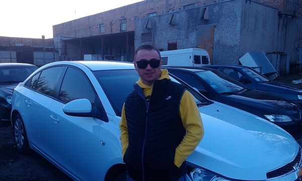  ,   Alex, 32 ,   ,   , c , 