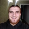 ,  Ali, 20