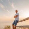  ,  Vlad, 30
