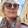  ,  Nadine, 37